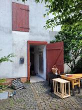 Hier sieht man den Eingang zum ehemaligen Pferdestall.